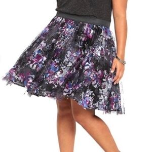 Torrid flouncy floral skirt